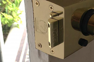 768 tall MCA emergency locksmith in clacton